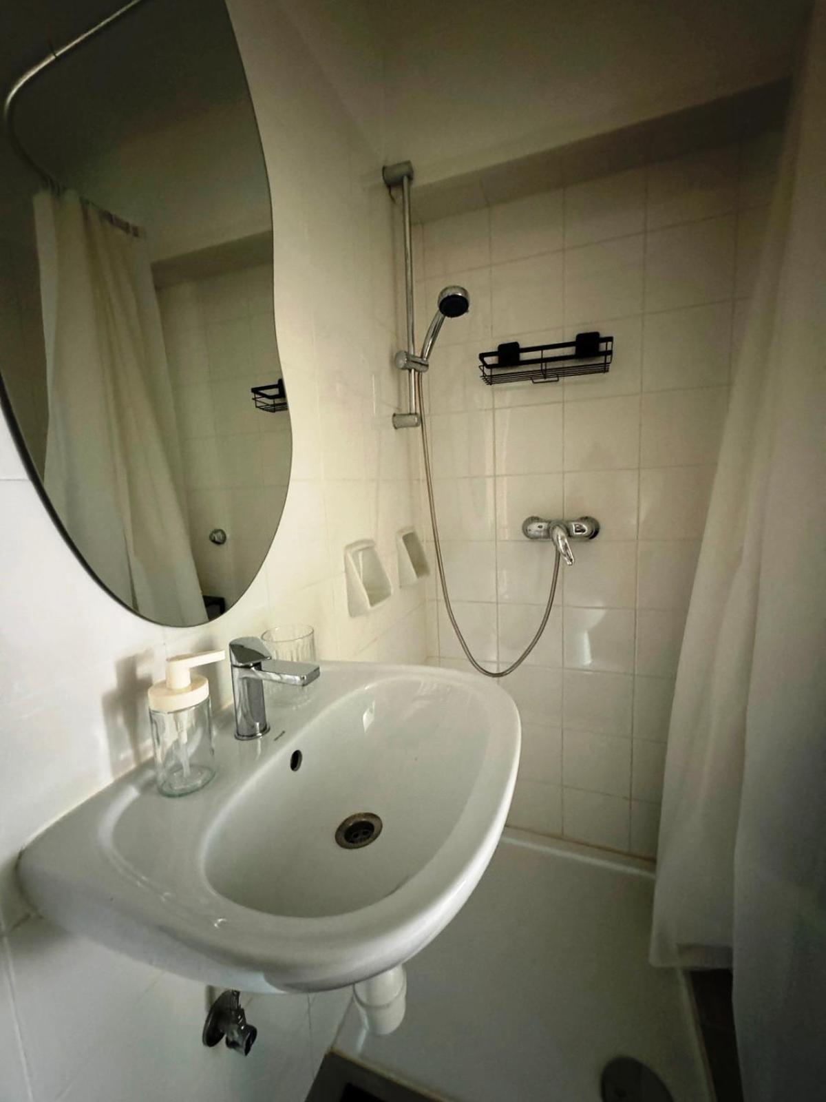 Plutus Apartments And Rooms With Free Parking Koper Exterior photo