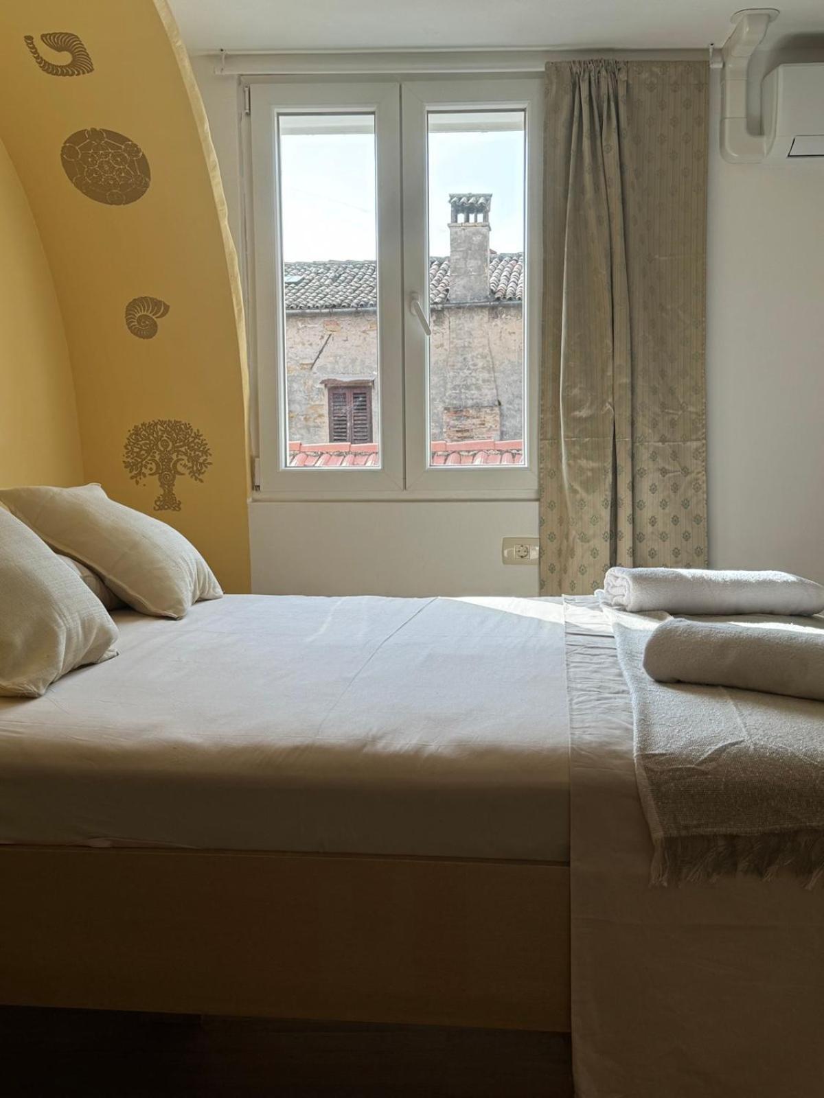Plutus Apartments And Rooms With Free Parking Koper Exterior photo